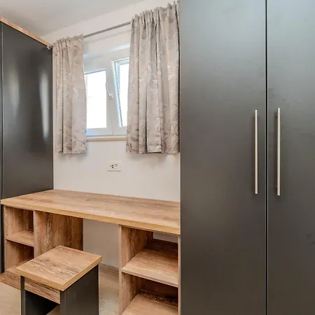 Batela アパート プリヴラカ