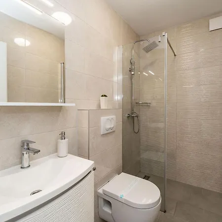 Batela * プリヴラカ